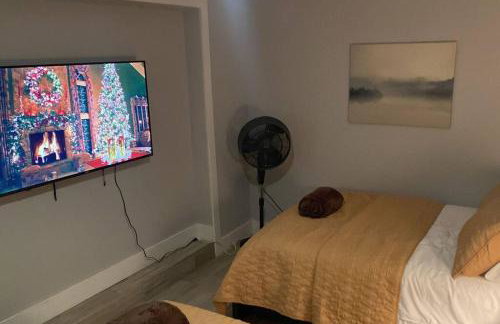 Luxurious Westchester Home Near Miami Clinics - Photo 57