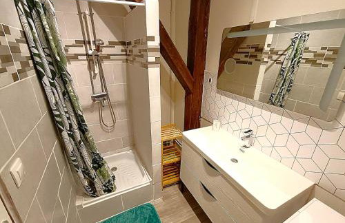 proche gare et centre-ville, parking gratuit et facile, wifi - Foto 19