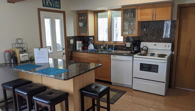 Mountain Memories by Avantstay Hot Tub Enclosed Deck, Large Yard w/ Fire Pit - Foto 4, Cozinha privada