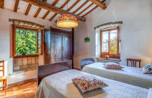 4 Bedroom Beautiful Home In Acqualagna - Foto 22