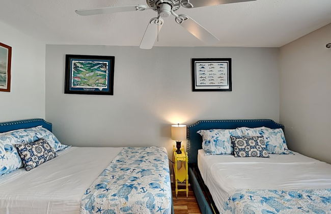 Bay House Condos - Foto 2