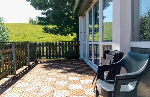 Nähe Plohn Park - FEWO mit Spielzimmer und Balkon sowie Doppelzimmer mit eigenem Bad - Foto 1