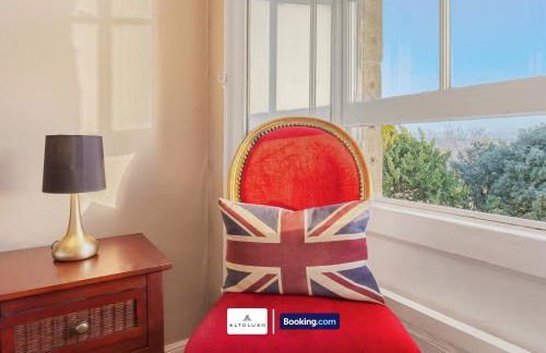 Spacestation Four 4 Bedroom Serviced Apartment By AltoLuxoExperience Short Lets & Serviced Accommodation With Free Wifi - Foto 2