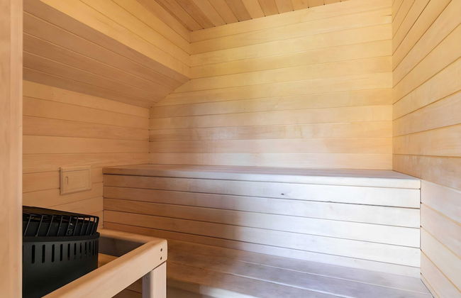 Trapper by Avantstay A+ Interior Design w/ Sauna - Photo 17
