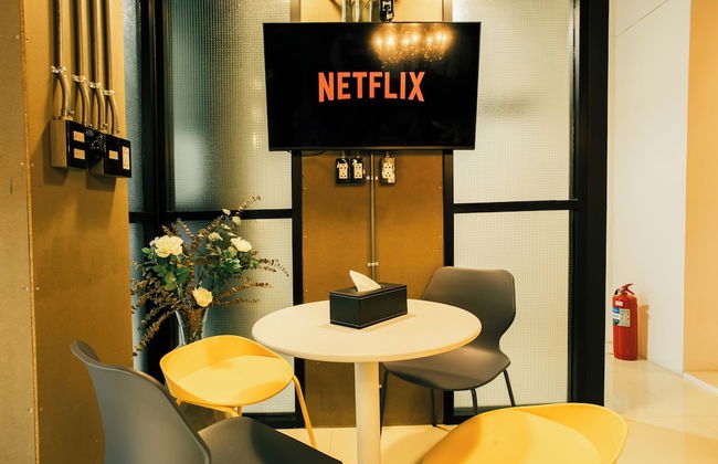 At 44 Bangrak - Photo 11