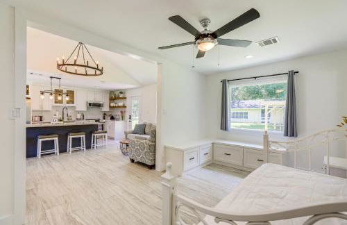 Bright Wallis Cottage with Pergola and Grill! - Foto 18