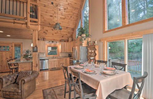 Spacious Lake Santeetlah Cottage with Lake Views! - Foto 6