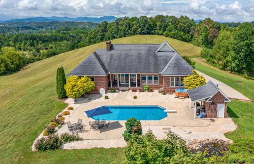 Luxury Getaway Home with Panoramic Views, Pool & Hot Tub! - Foto 1