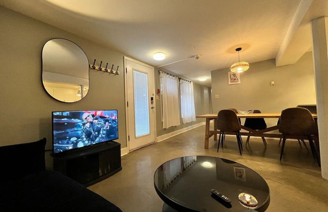 Sweet 2 BR Walk to all - Photo 7