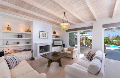 Villa Penelope with Private Heated Pool - Photo 10