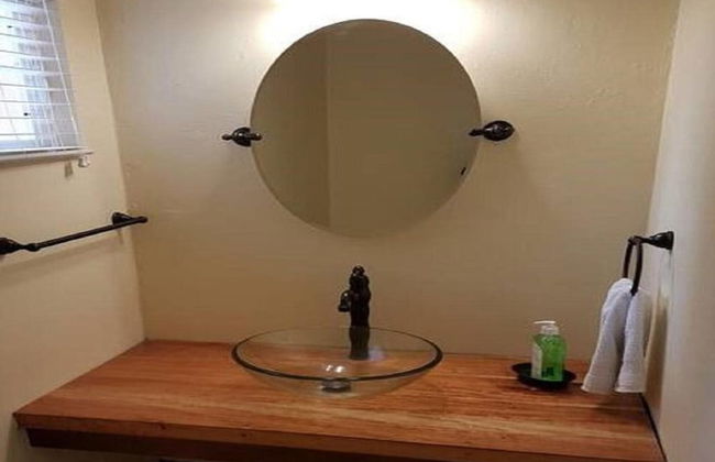 Je Suis Jamaica - 4 B R Beachfront Villa w Staff - Photo 11