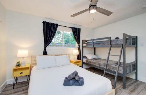 Friendswood Getaway - 5 Bedrooms + Pool + Patio - Foto 26