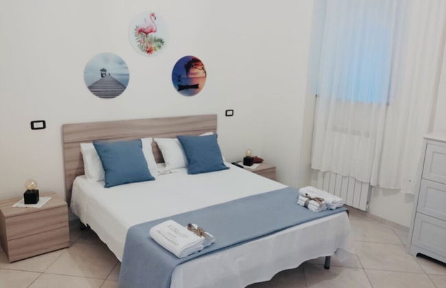 All the Comforts of a Hotel With the Spaces of a Home - Photo 1