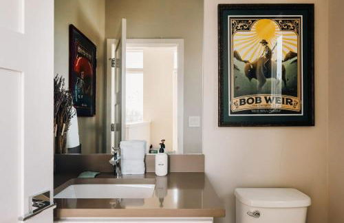 Modern Comfort w Mountain Views - Pet-Friendly - Foto 37