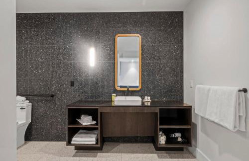 Modern Rainey St Oasis - Pool with Stunning Views - Foto 37