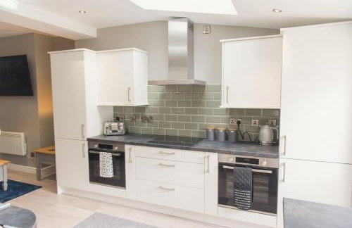 LYNNTON HOUSE Stunning 6 bed Town Centre House ALL with En-Suites Prime Location Tamworth - Foto 14