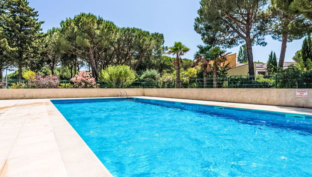 Green Village, Maison climatisée, 6 pers, piscine, wifi, garage, terrasse - Foto 2, Pool Outdoor