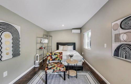 West Oakland Charm 5br4ba AC WD - Photo 52