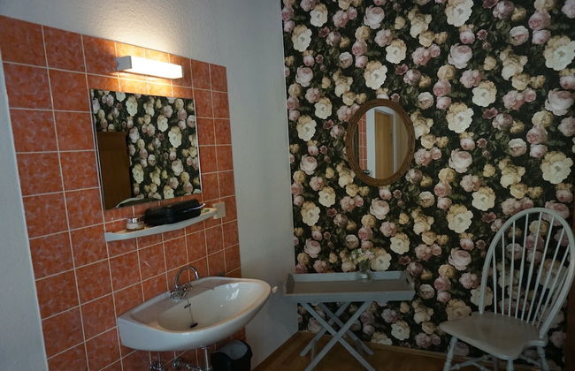 Large, Detached Holiday Home in Willingen With Garden - Photo 17