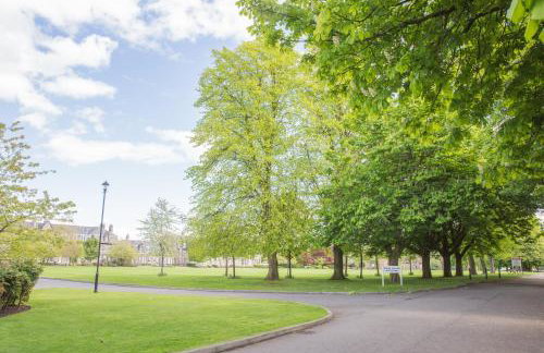 Stylish Modern Newly Built Apartment 15 min From City Centre - Foto 29