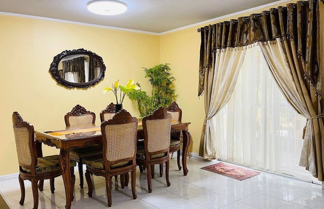 House w 3 Bedrooms And 3 Baths - Free Parking - Photo 12