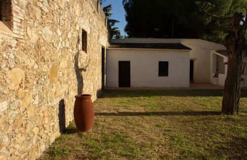 Can Rovira - Stunning Neoclassical Mansion, Just 20 min drive from Barcelona City Center, Ideal for groups and families - Foto 10