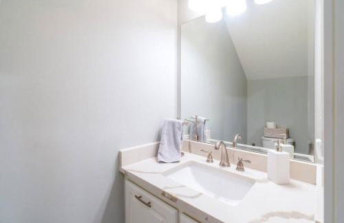 Bright Townhouse Downtown Lake Charles - Foto 5