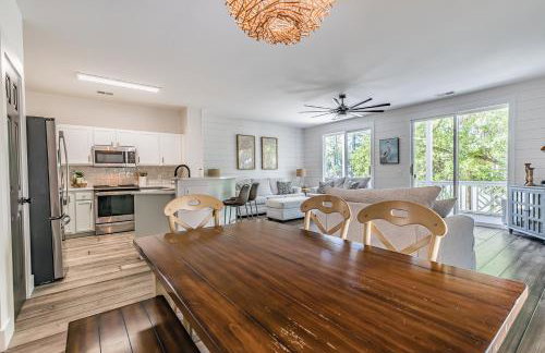 New Listing! Walking distance to Marina. - Foto 9