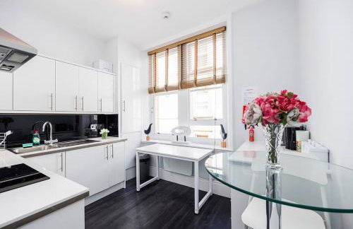 Charing Cross Road One Bedroom - Photo 11