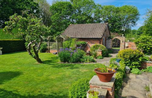 The Garden Room, 1 Heath Cottage - Photo 5