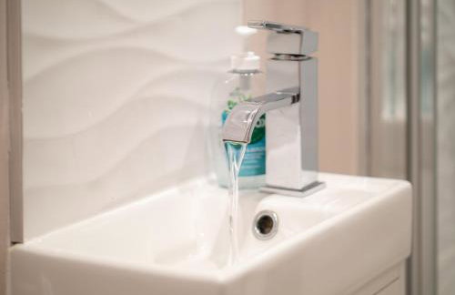 Stunning 2 bed Seaside Apartment With Sea Views - Foto 71