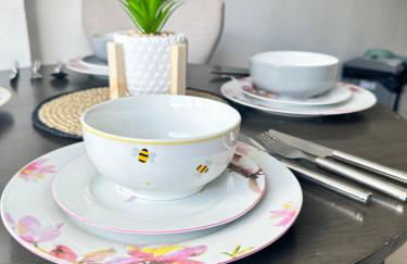 Cozy Family House 10 min from Manchester Airport - Photo 10