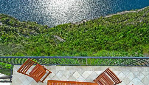 Casa De Pol Exclusive Lake View by Gardadomusmea - Photo 4