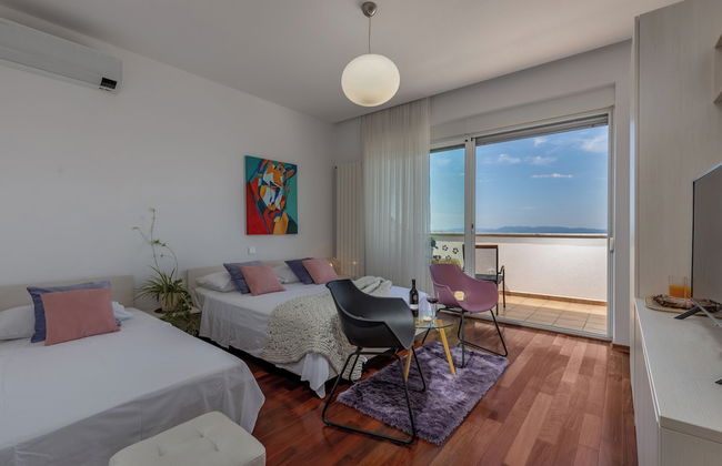 Terra Magica Deluxe Apartment OR Room with Private Parking, Terrace and Sea View - Foto 9