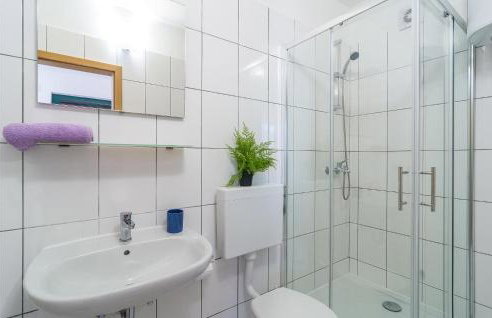 Two-Bedroom Holiday Home In Zastrazisce - Foto 24