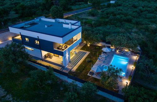 CROWONDER Sun Dance Apartments with Heated Swimming Pool Seaview and Garden - Foto 44