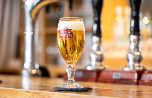 New Hobbit, stunning views, sleeps 42, Bar, Hot Tub - Foto 50