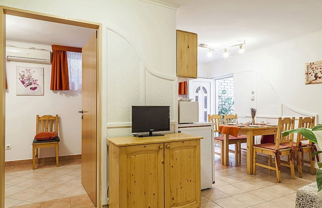 Levendula Apartman - Photo 20