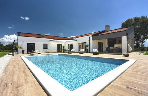 Villa Radola - Photo 13