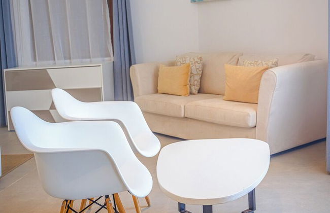 Solymar Staffed Beach Front Villa - Photo 78