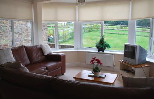 Shallcross Hall Cottages - Blackbrook - Photo 5