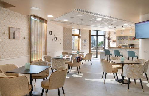 DOMITYS Résidence services seniors LE PARC DES AUBIERS - Foto 3