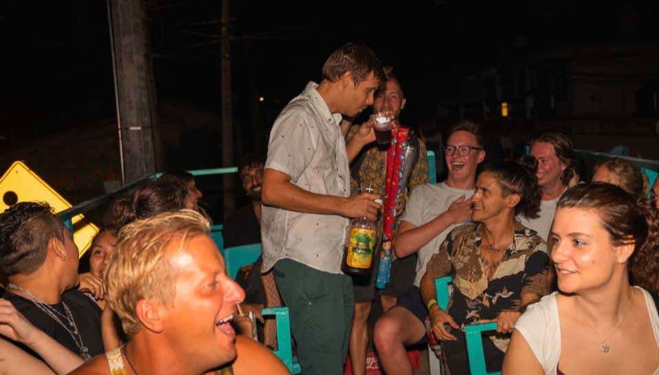 Pub Crawl. Tour de festa por Tulum!