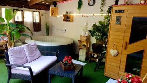 Studio19 Cosy Sauna Jacuzzi et jardinet privatifs - Foto 3