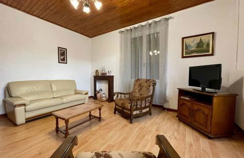 Gîte familial paisible, proche Gorges de la Loire, avec cour fermée, 3 chambres, équipements bébé - FR-1-582-116 - Foto 2