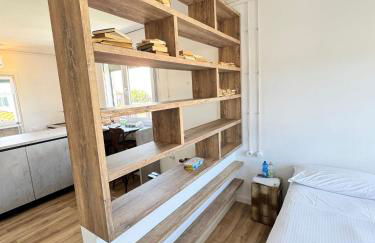 Bulldog Venice Apartment - Photo 12