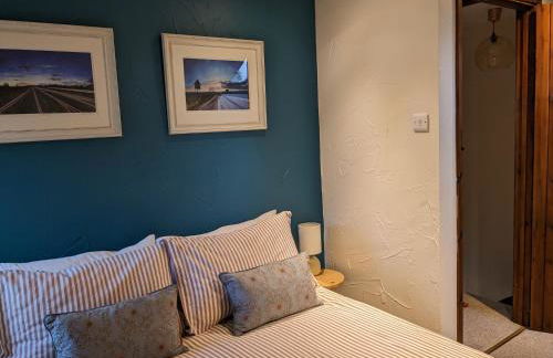 Barton Cottage - Photo 13