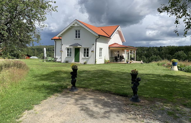 Rustic Luxury Lakeside House - Transformed Chapel - Foto 1