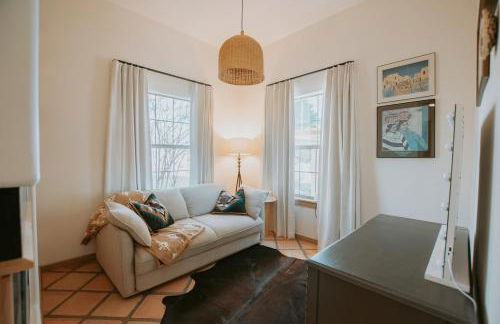 Buffalo Escape-Private Hot Tub in serene Corrales-Mountain View-Pet Friendly-No Pet Fee! - Foto 51