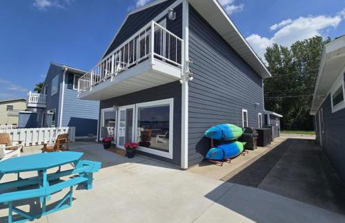 AWave From It All lakefront on Big Spirit Lake - Foto 27